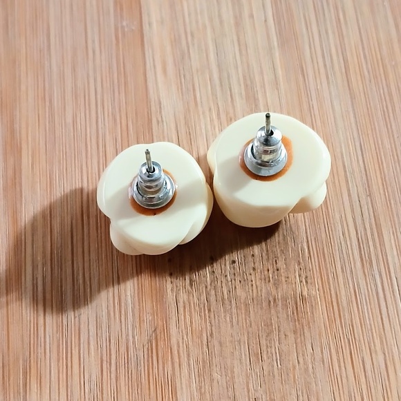 Rose Stud Earrings - Picture 3 of 3